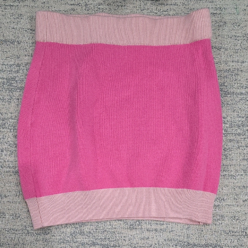 Cider‎ Pink Bubble Mini Skirt with Ribbed Texture